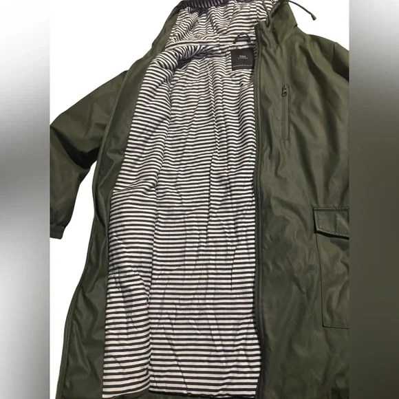 Zara Olive Green Hooded Rain Jacket XL - Picture 3 of 3